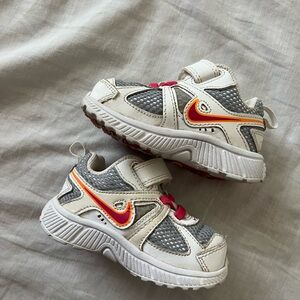 Nike Kids' White and Gray Sneakers with Red Accents